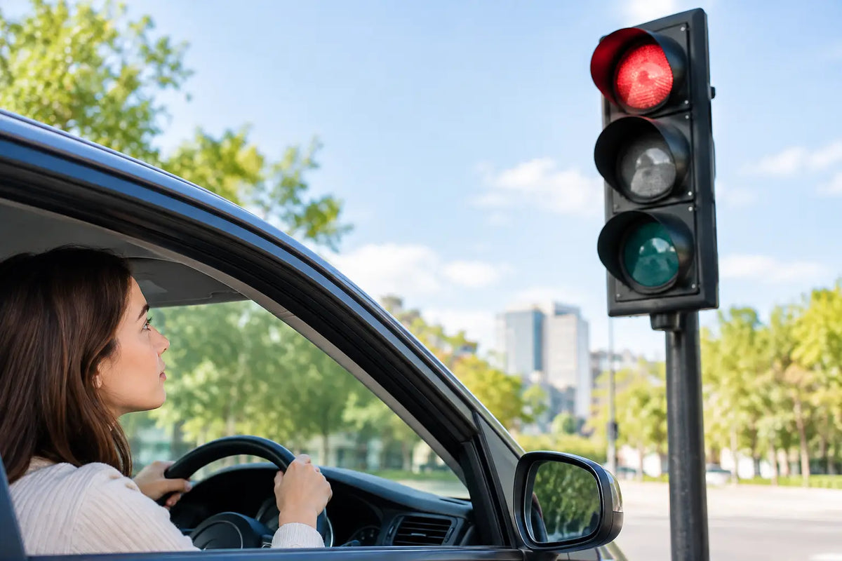 How to Understand Traffic Signals in Class